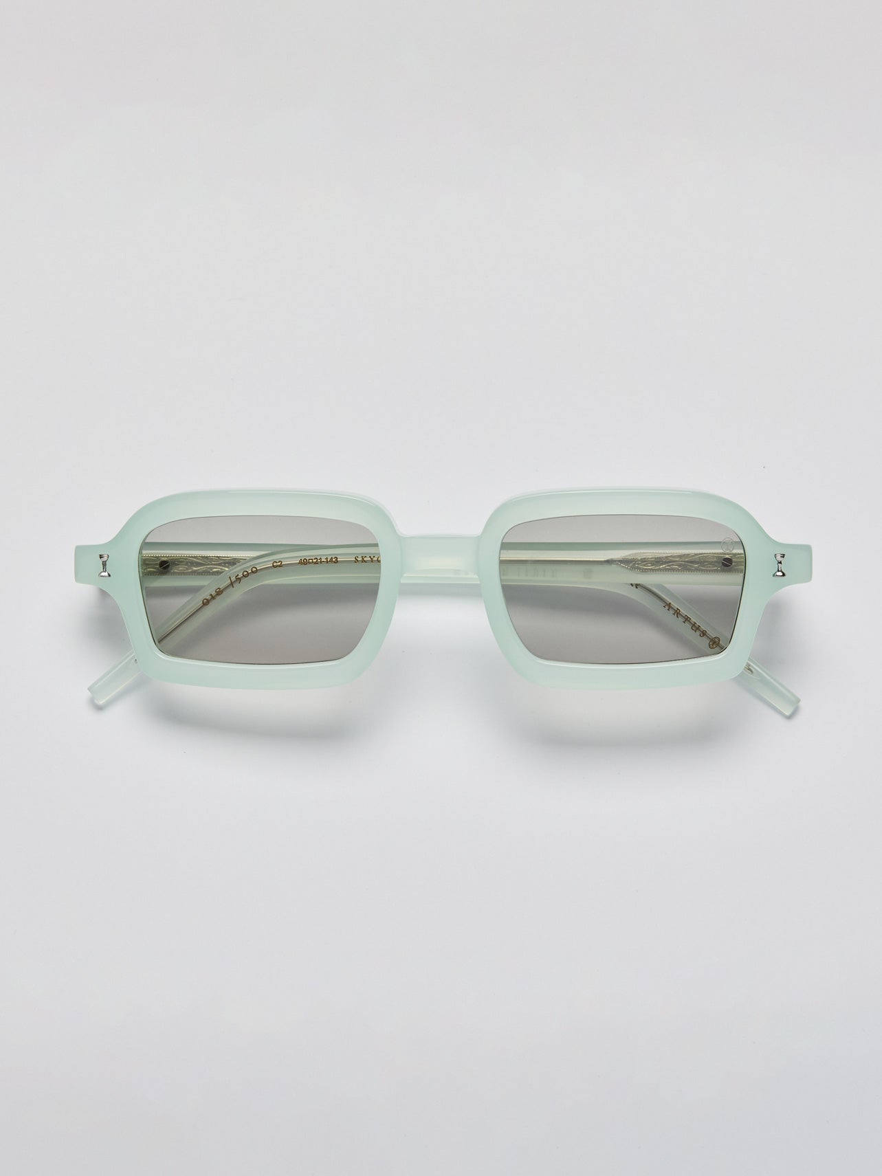 SKYCAPTAIN – Arctic Mint - by ARTUS