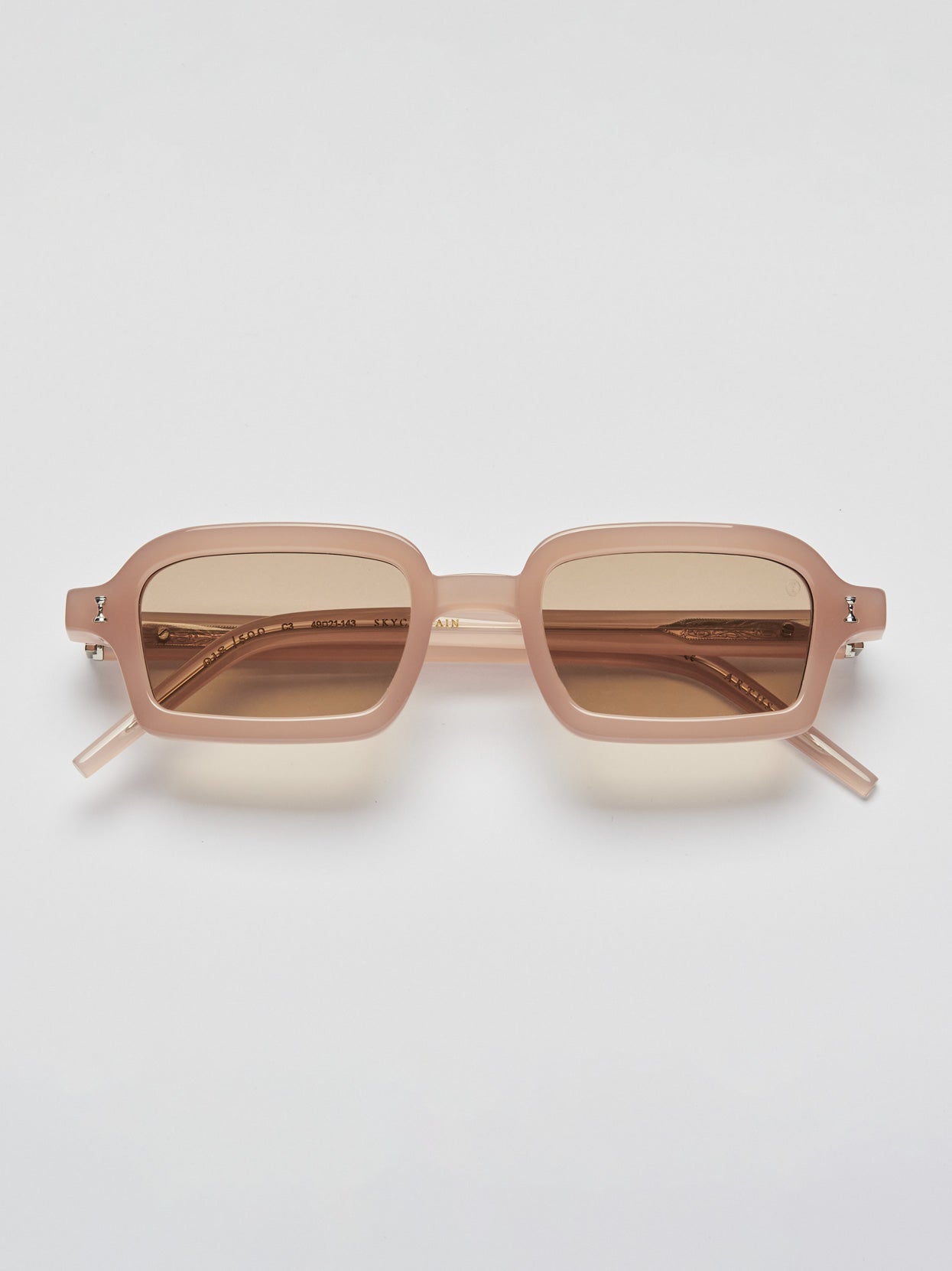 SKYCAPTAIN – SANDSTONE - by ARTUS