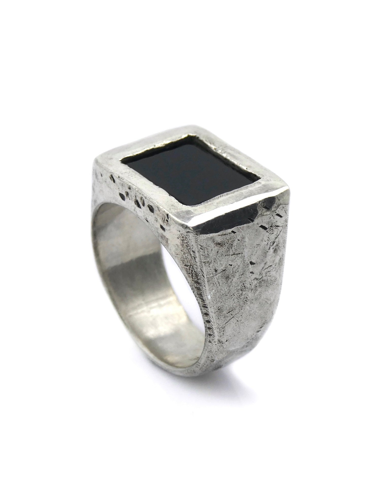 Square Signet Ring with Onyx - by ENRI MARS