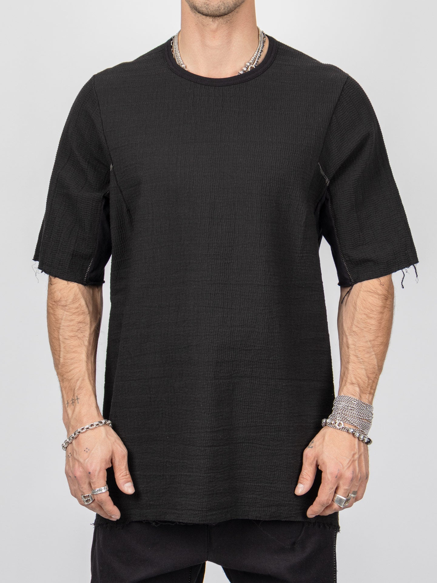 69 by Isaac Sellam Micro Ondes Cotton Tee | Black | INN7
