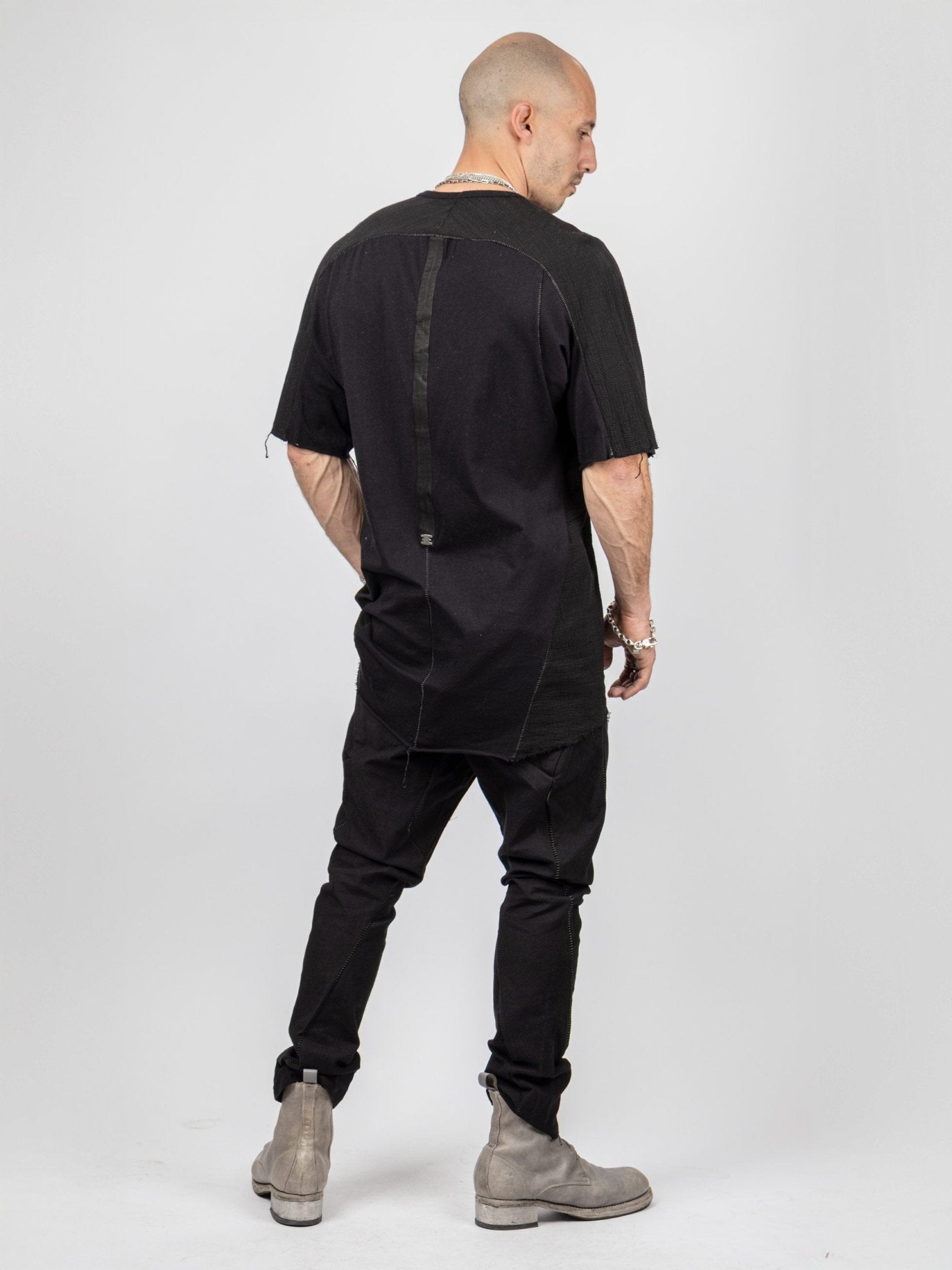 69 by Isaac Sellam Micro Ondes Cotton Tee | Black | INN7