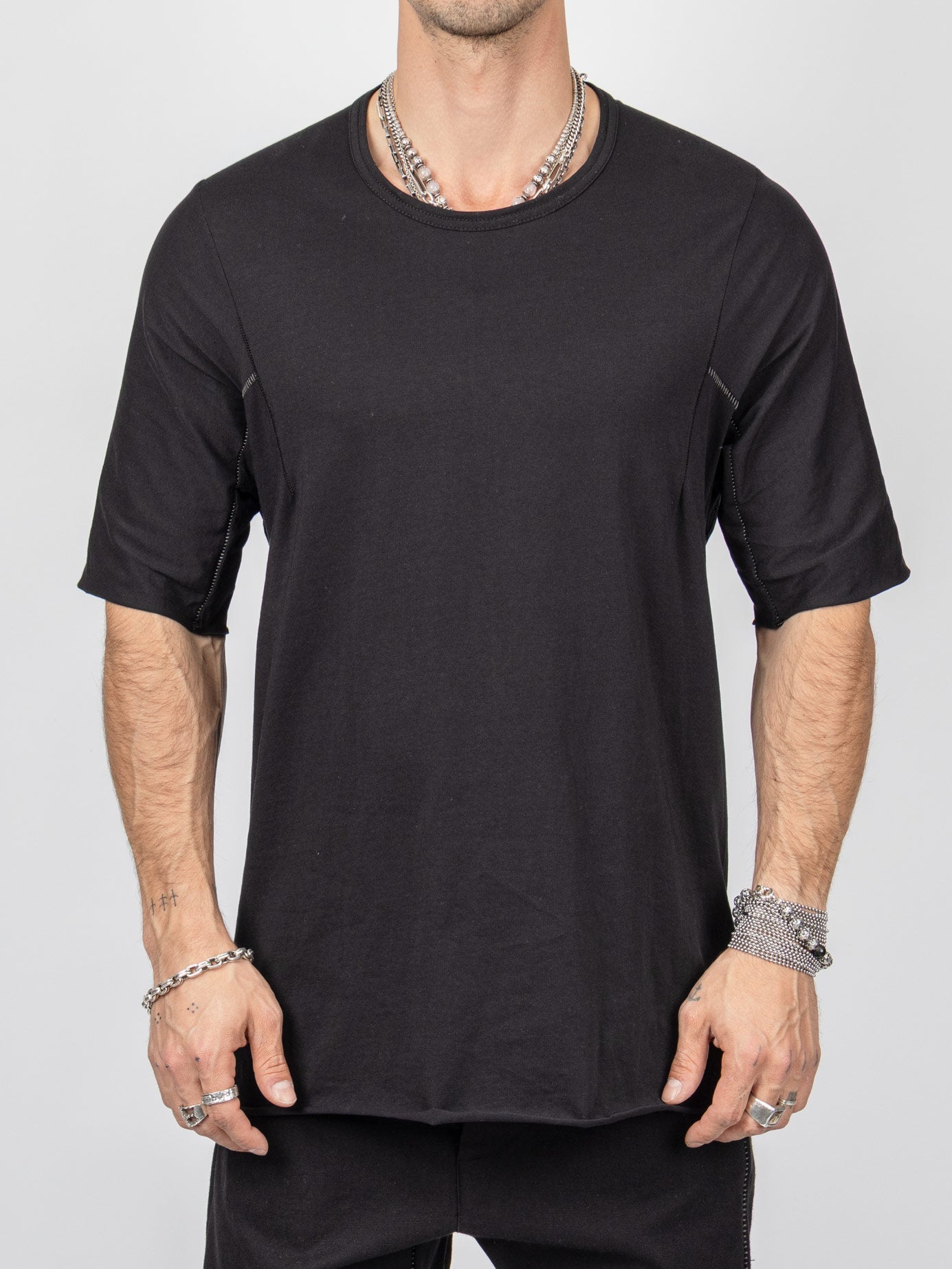★希少☆ ISAAC SELLAM レザーカットソー Isaac Sellam Staple 69 Organic Cotton T-Shirt Black | INN7