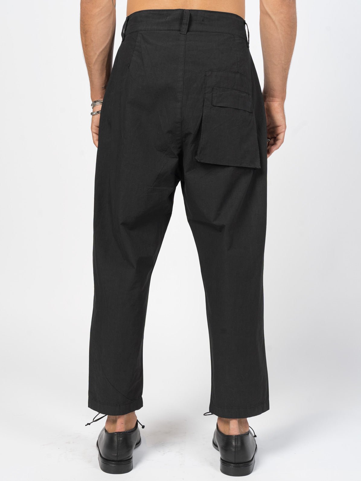Tapered Pants - by AITO