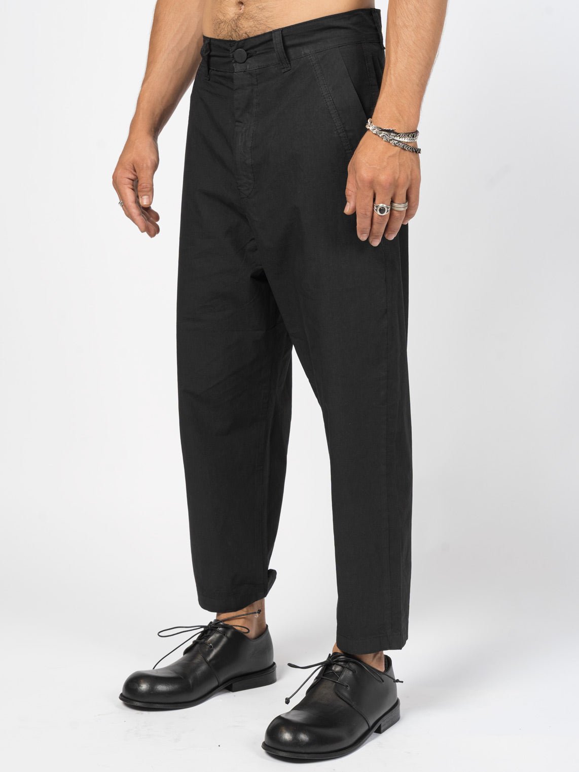 Tapered Pants - by AITO