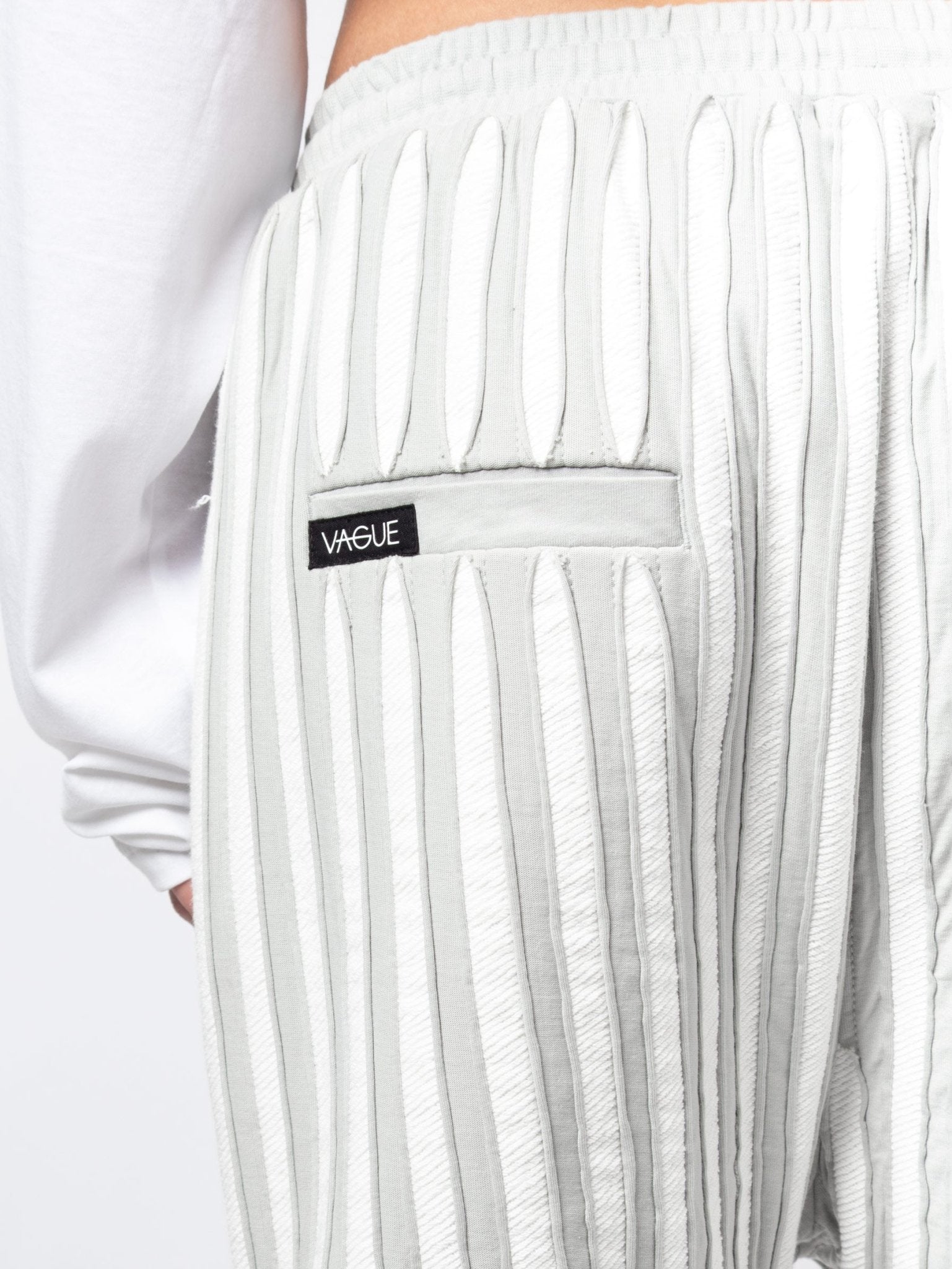 Textured Pleated Jogger Pants - by VAGUE