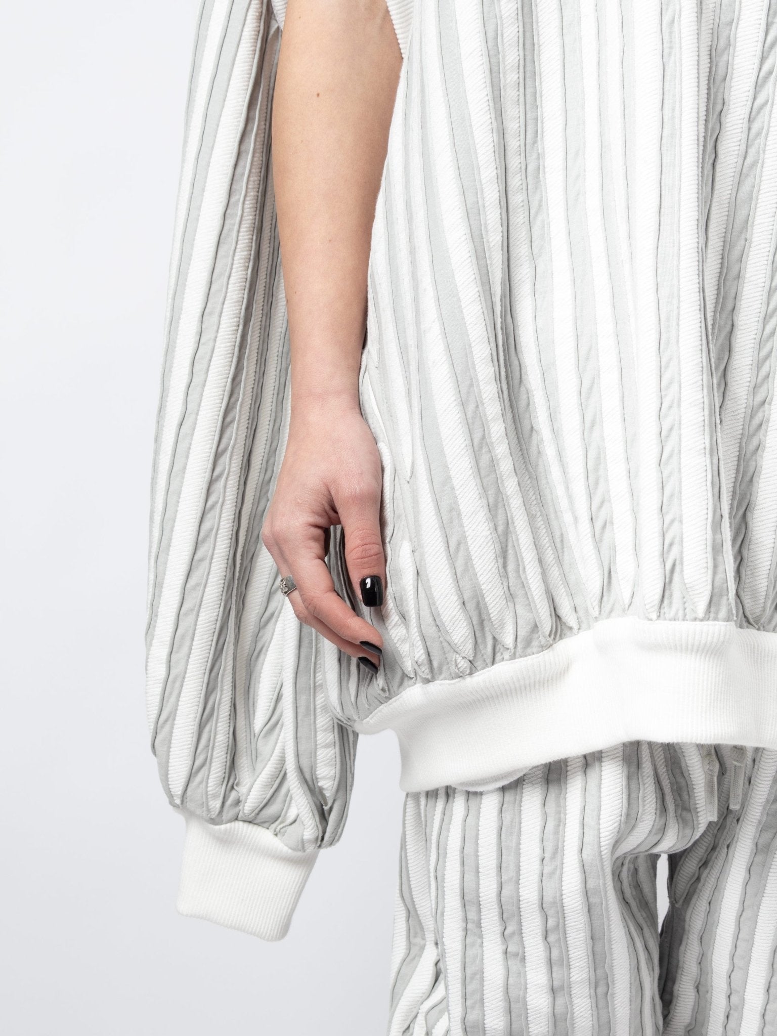 Textured Pleated Oversized Sweatshirt - by VAGUE