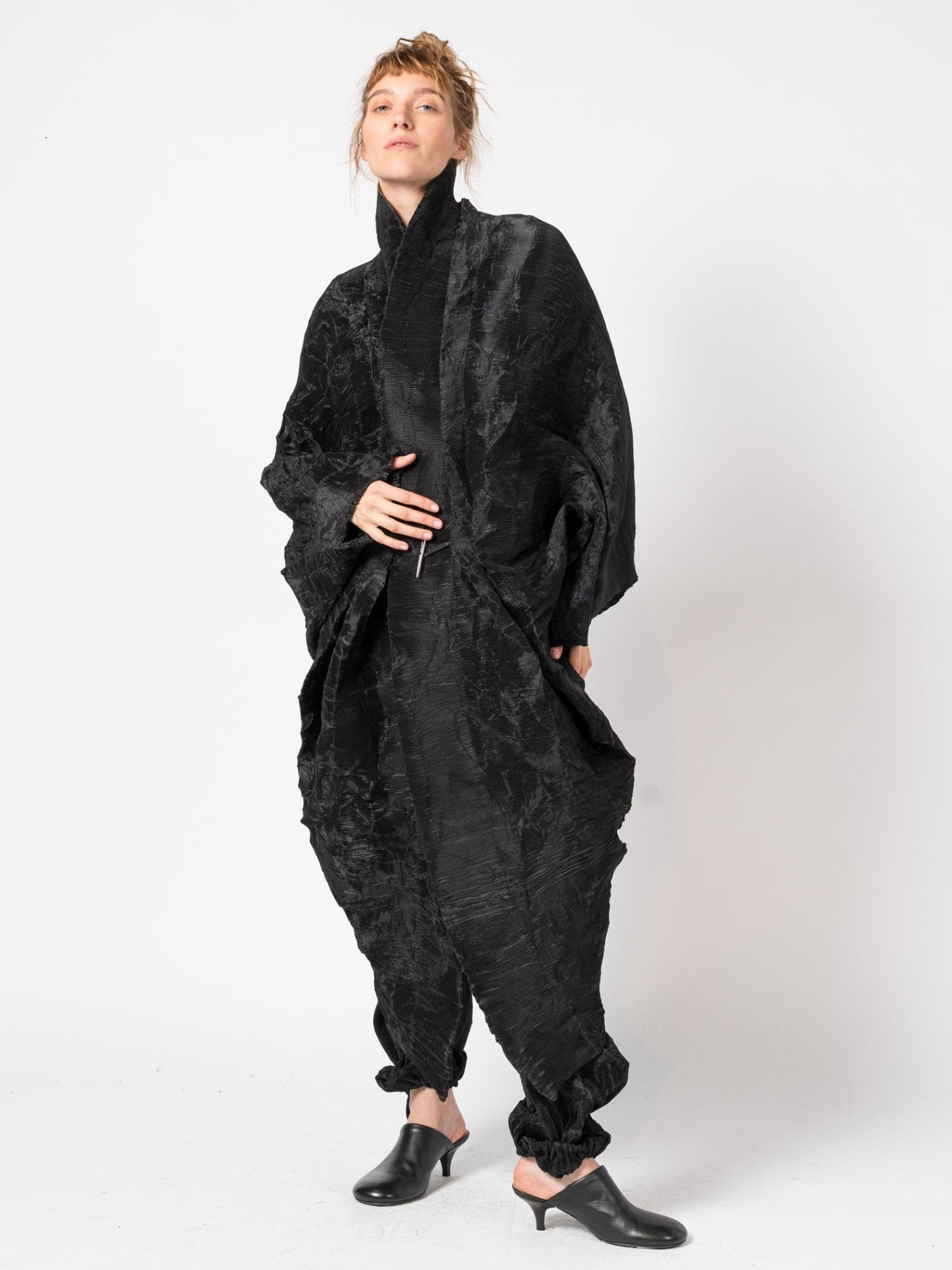 Textured Pleated Trousers - by 139DEC