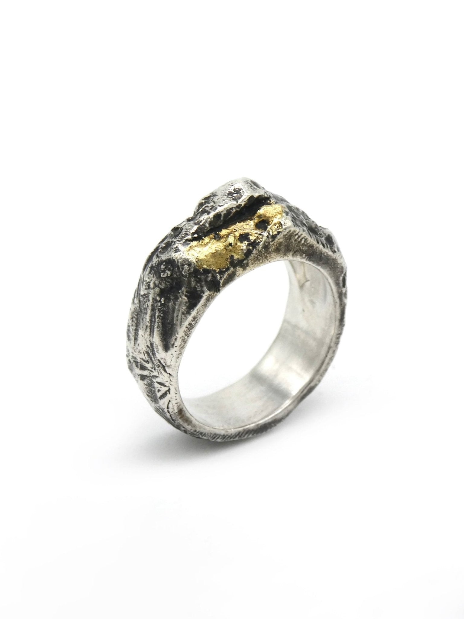 Textured Ring with Gold Accent - by ENRI MARS