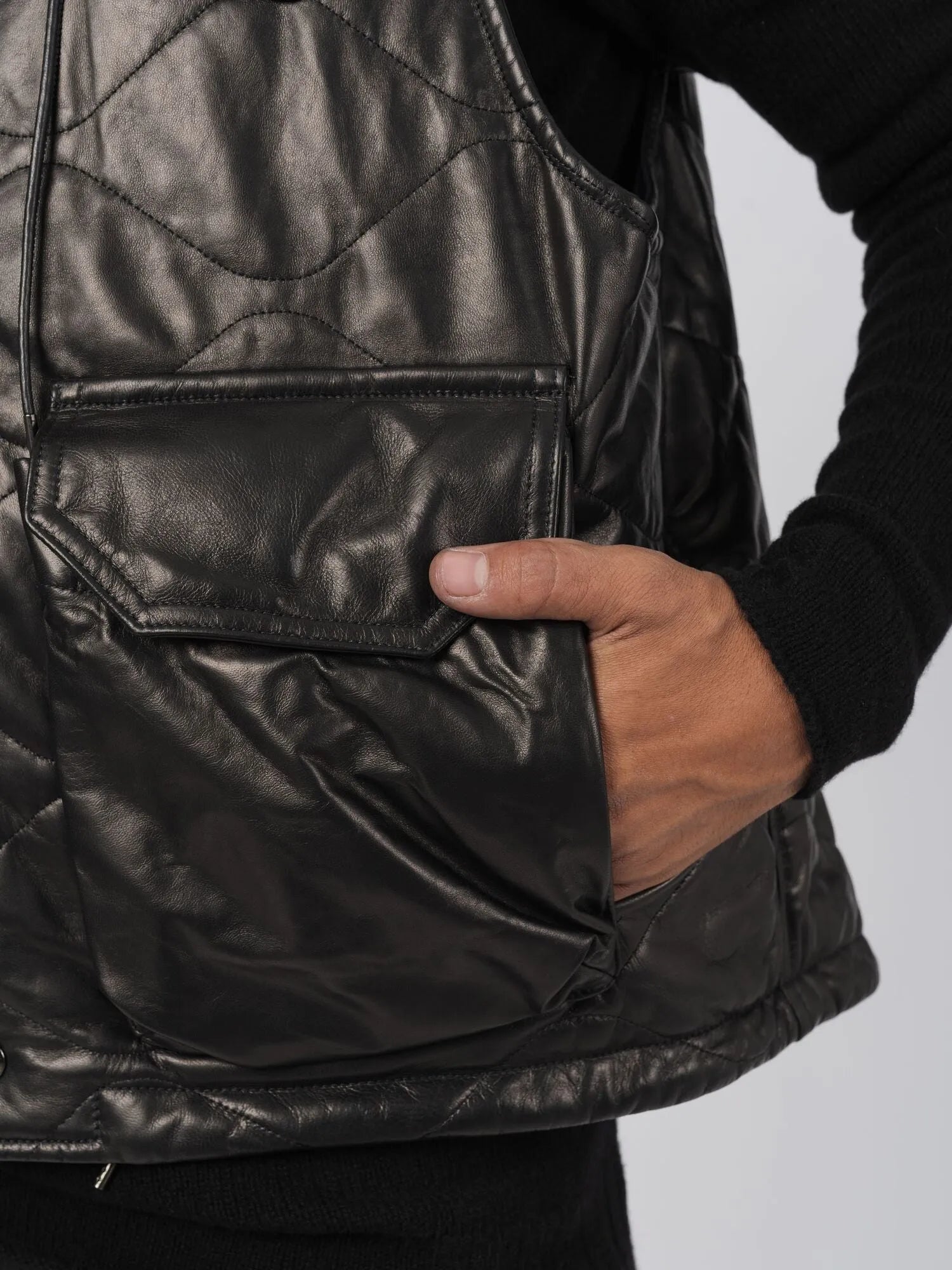 VEST - by GIORGIO BRATO