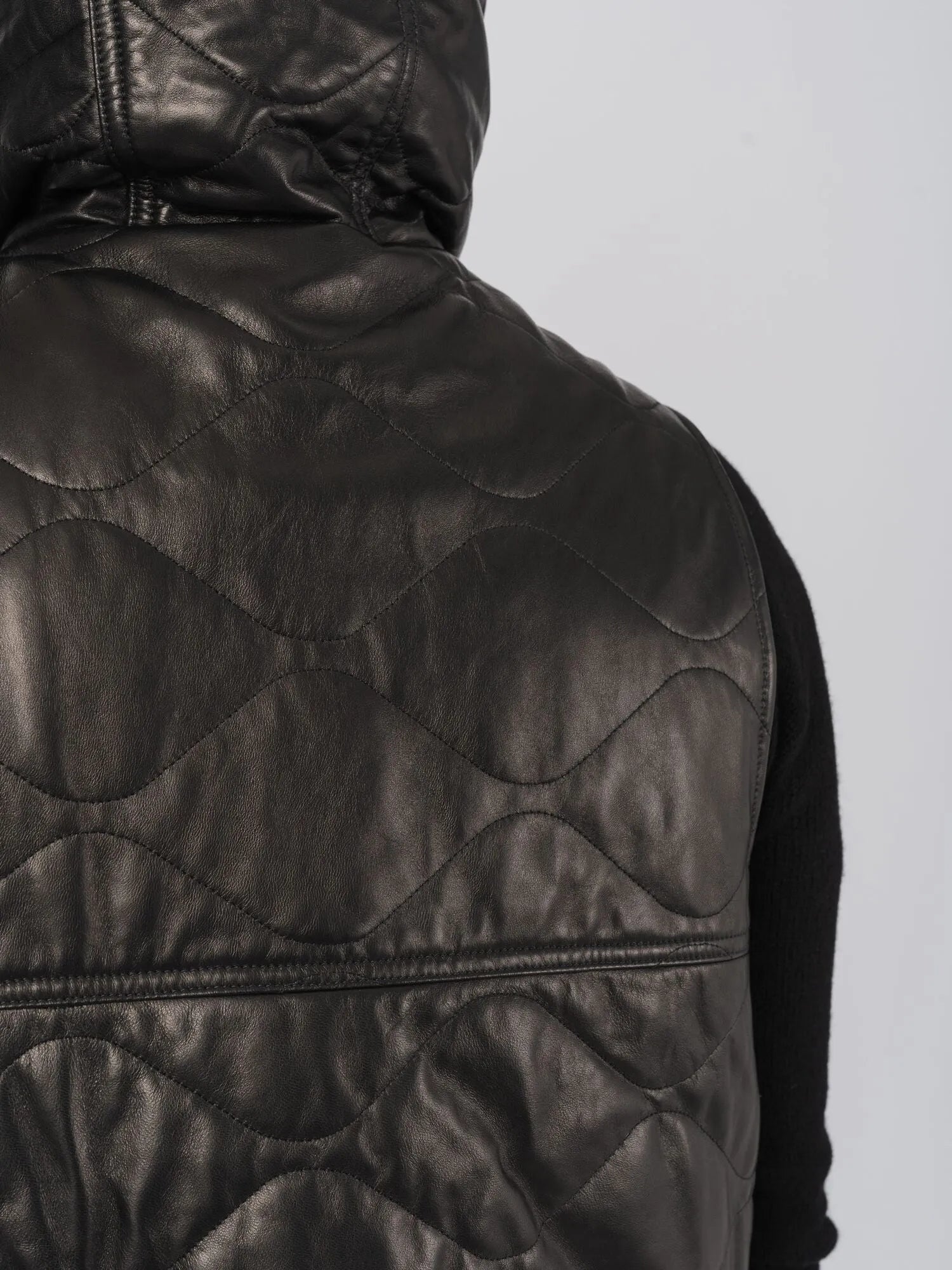 VEST - by GIORGIO BRATO
