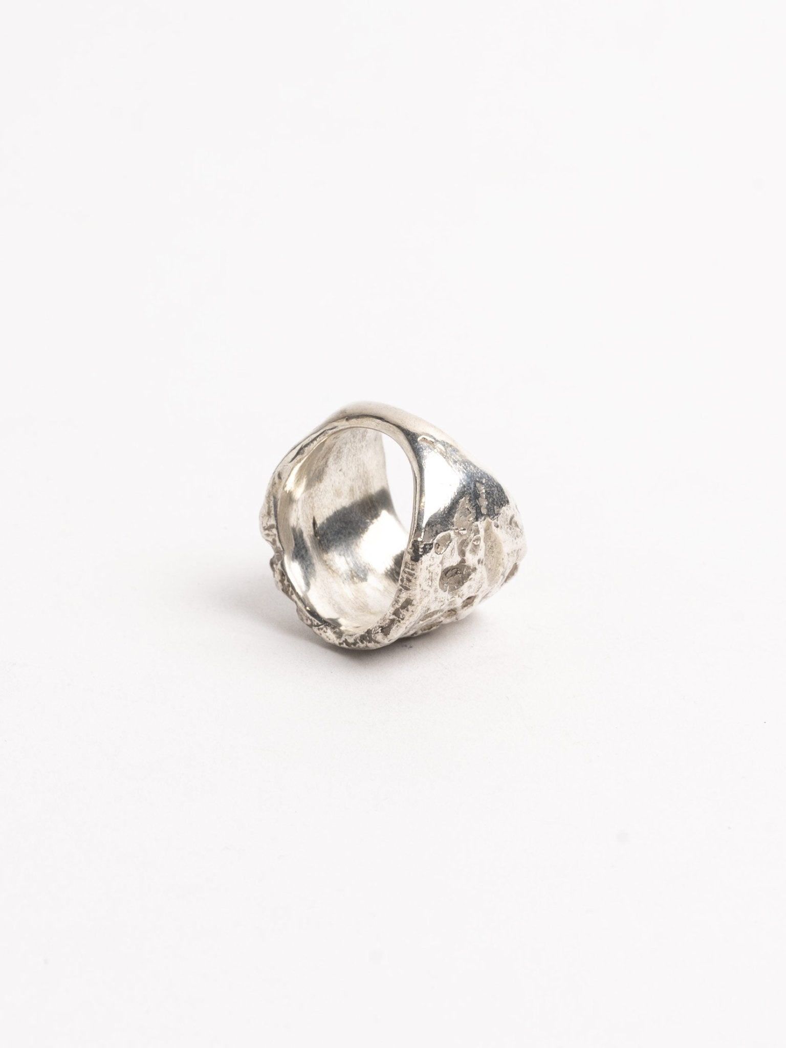 MAYA NOACH Wide Texture Ring, angled ring detail view